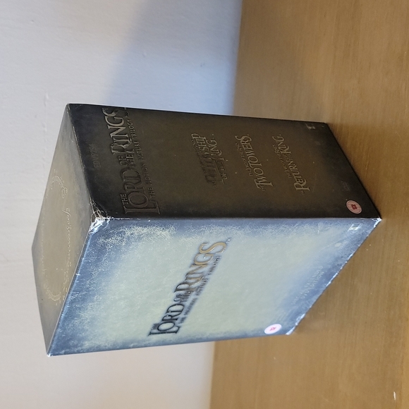 Lord Of The Rings Extended Edition 3 Part Box Set DVD Partially Unopened - Picture 4 of 15